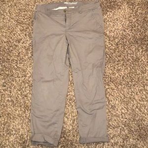 Old Navy gray boyfriend Capri pant